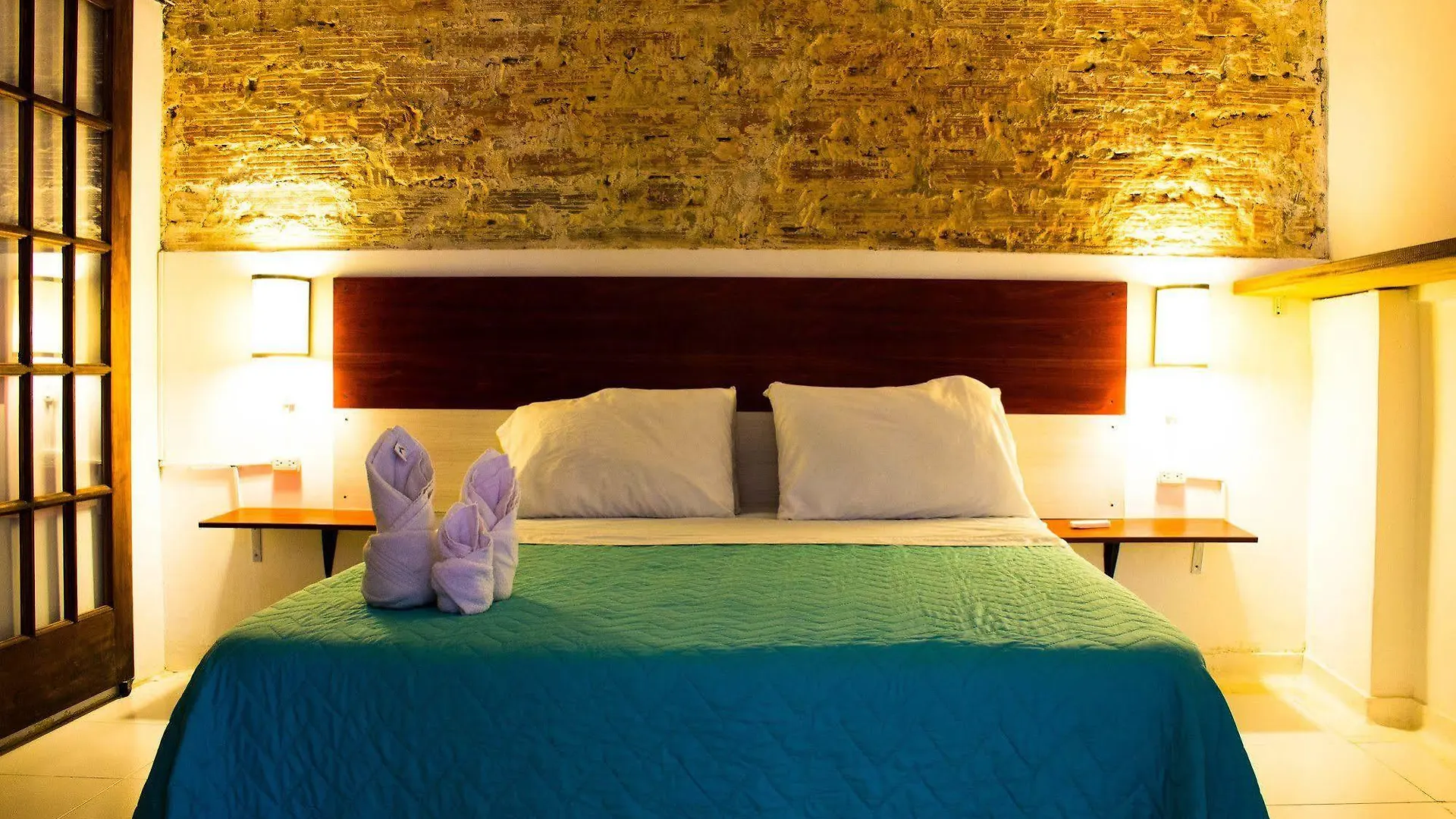 Maloka Hostel מדיין