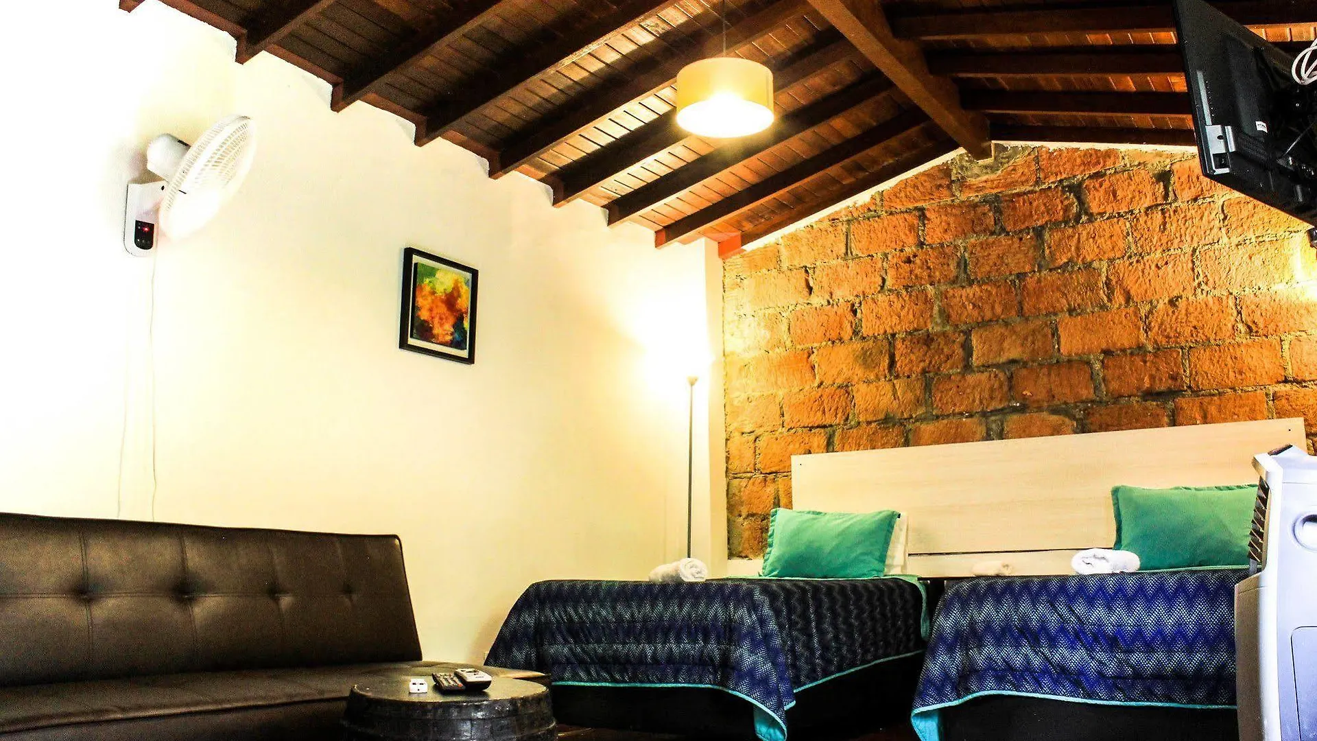 Maloka Hostel מדיין
