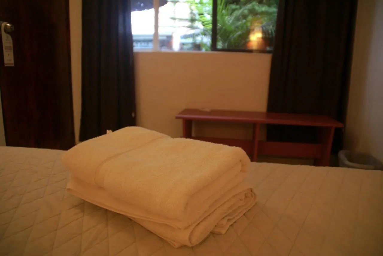 Maloka Hostel מדיין