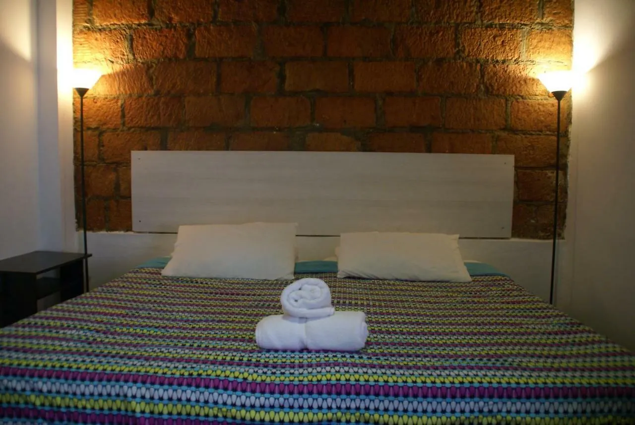 Maloka Hostel מדיין