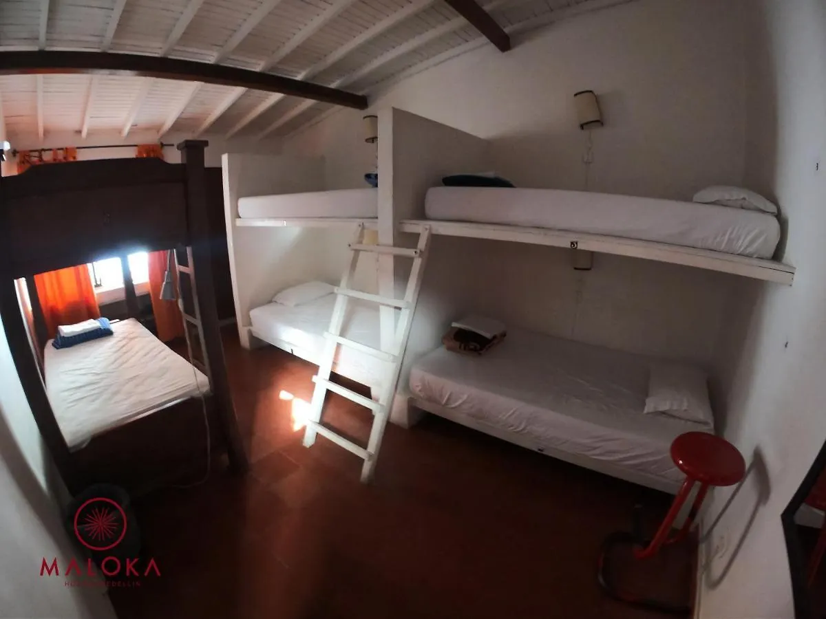 Maloka Hostel מדיין