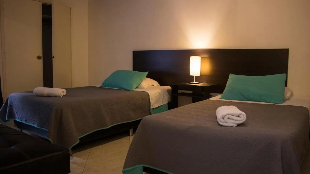 Maloka Hostel מדיין