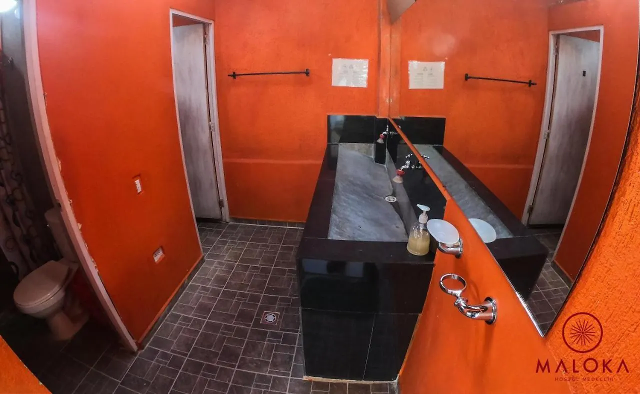Maloka Hostel מדיין